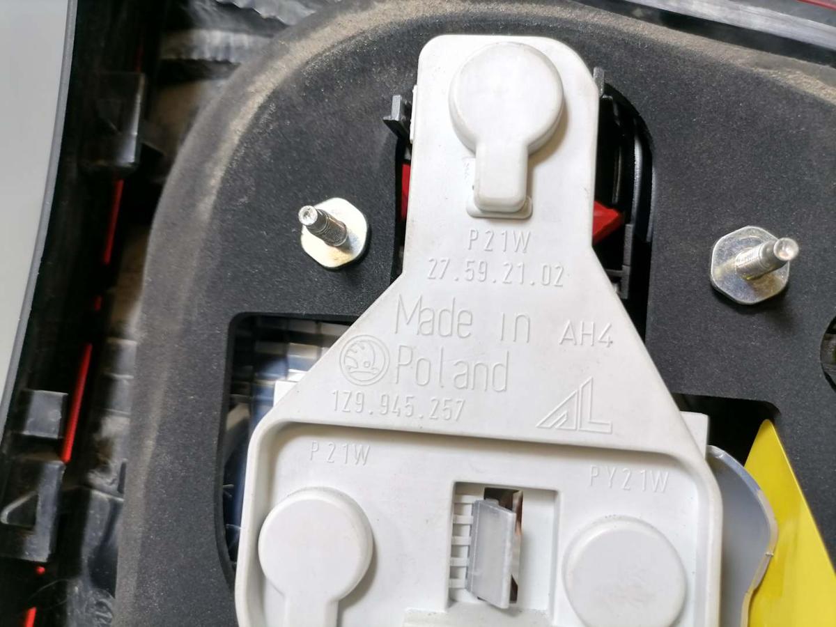 Skoda Octavia 2 1Z original Rücklicht Rückleuchte Schlussleuchte links Kombi Bj.2013